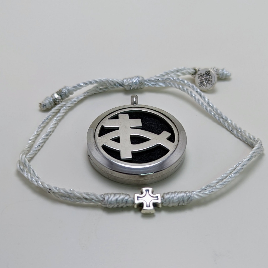 My Saint My Hero Bracelet And Hooami Aromatherapy Essential Oil Diffuser Pendant